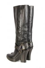 ������ Vic Matie