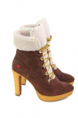  Moschino Love