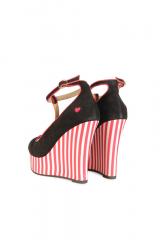  Moschino love