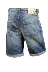 ����� Love Moschino